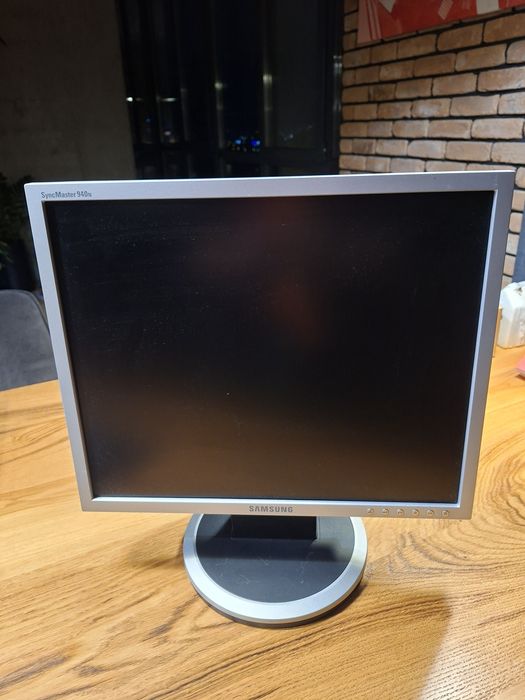 Moнітор Samsung SyncMaster 940n