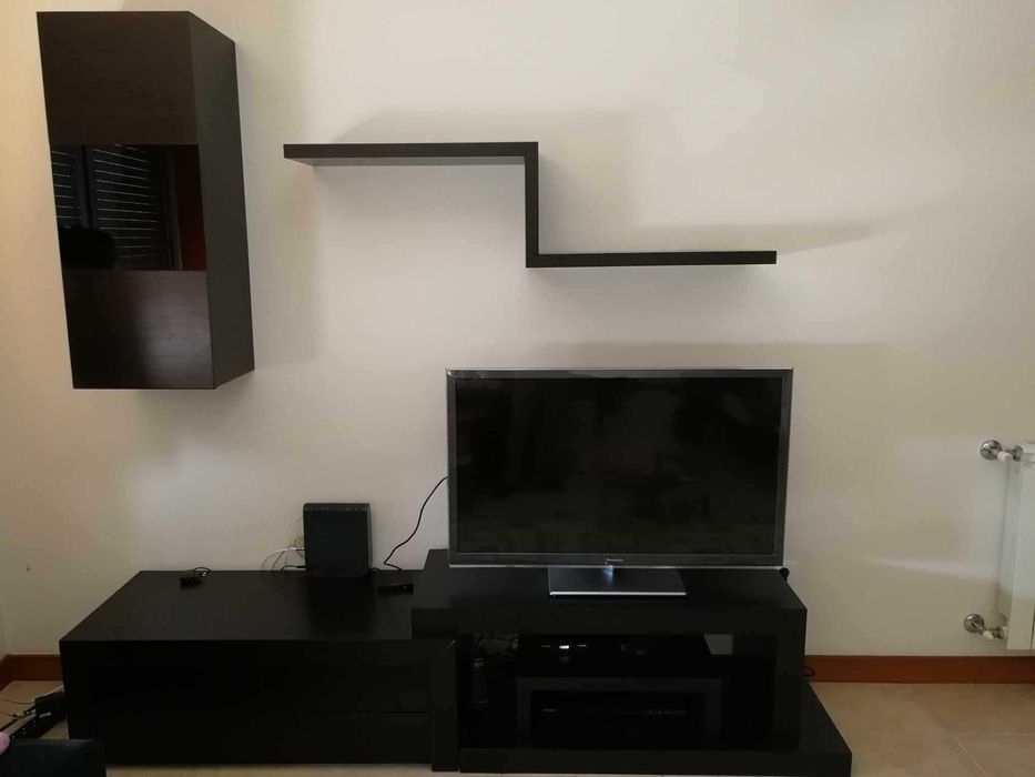 Mobília completa de sala de estar (Carvalho Wengue)