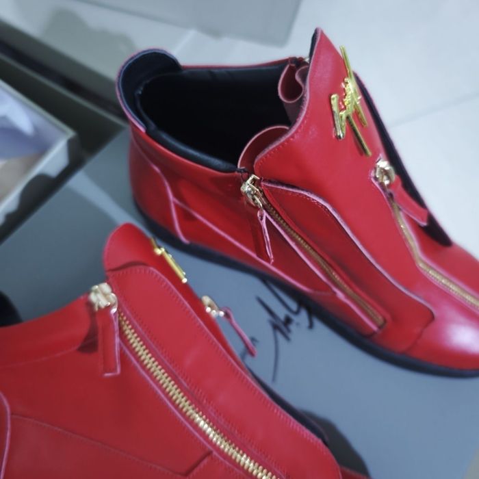 Кросівки Giuseppe Zanotti ЧИТАТИ ОПИС