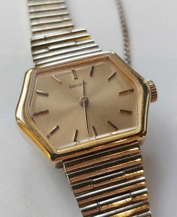 Zegarek damski Seiko złoty