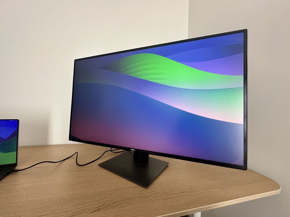 Монітор 42.5 Dell U4320Q 4K UltraHD IPS (б/у)