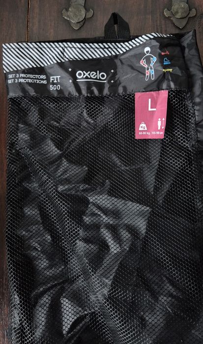 Decathlon kit proteção Skate e capacetes