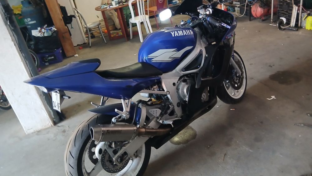 Yamaha r6 1999 vendo/troco