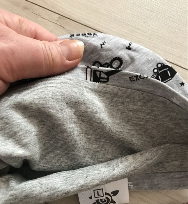 Комплект  шапка із хомутом на весну та осінь для хлопчиків  98/104/110