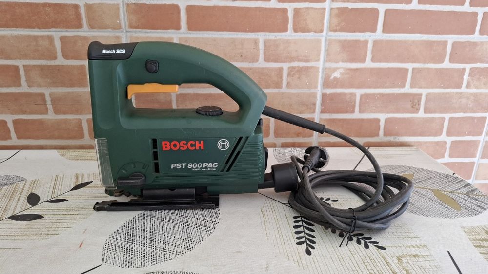 Serra tico-tico Bosch professional PST 800 - 550 W