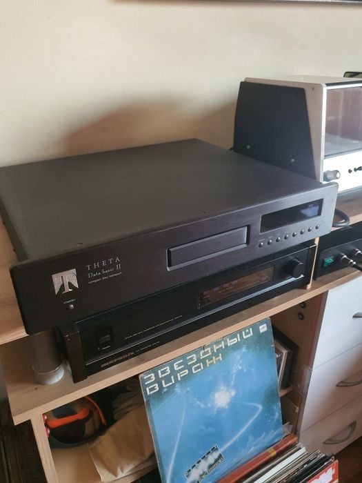 Leitor de CD High-End - Theta Data Basic II (Excelente Estado)
