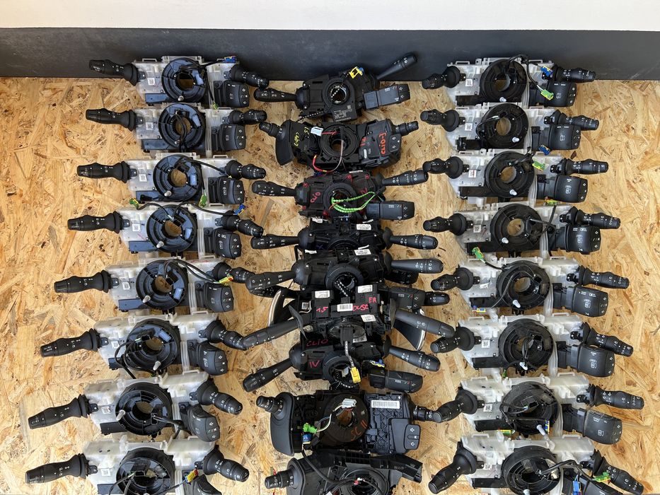 Підрульовий перемикач шлейф руля Renault Megane Scenic Clio Duster