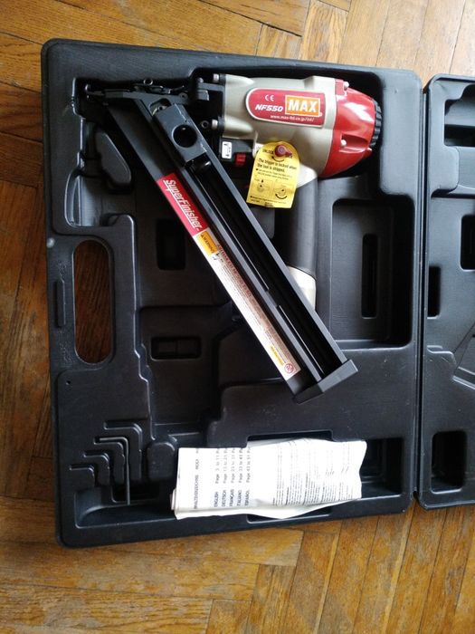 пневмопистолет нейлер Max NF550