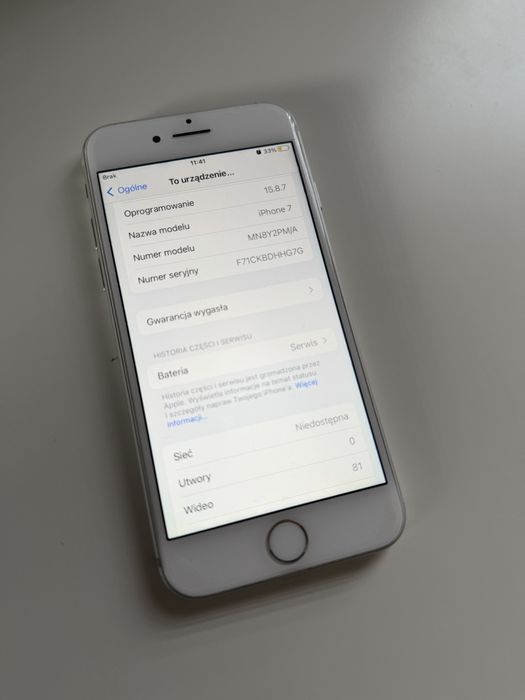 iPhone 7 32 GB + kabel