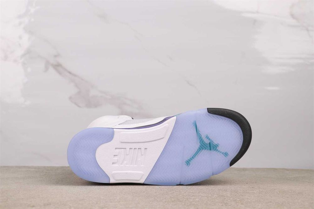 кросівки Nike Air Jordan 5