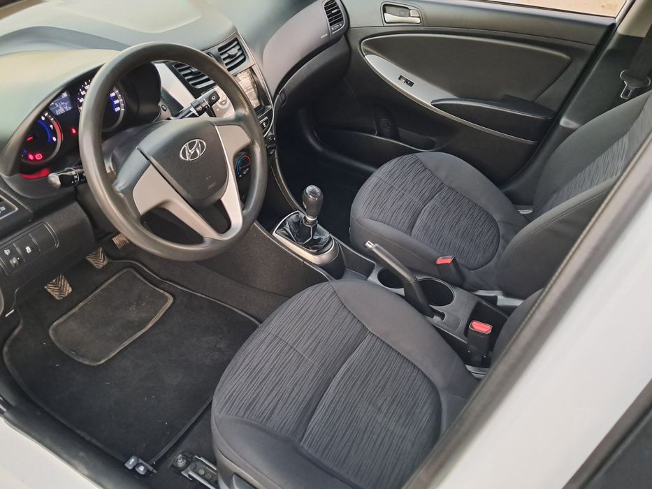 Hyundai accent 2017