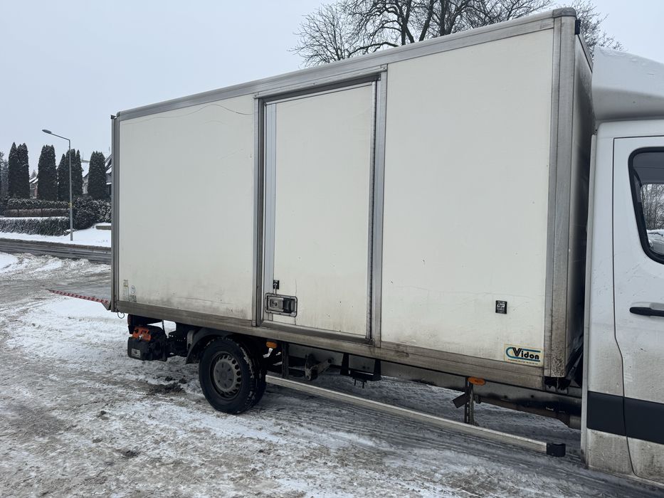 Kontener z winda sprinter 907