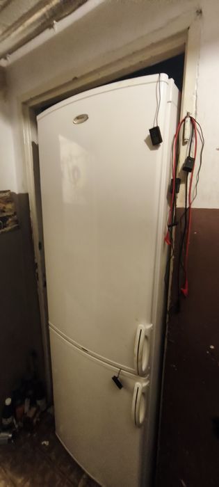 Lodowka Whirlpool 180