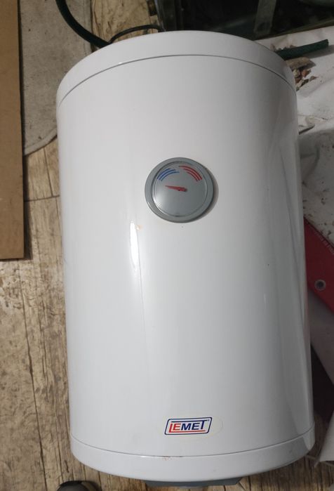 Bojler elektryczny 30 l 1,5 kw