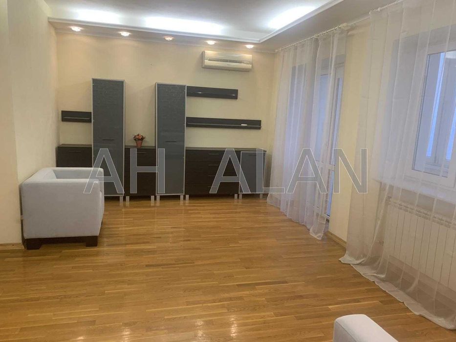 Без комісії Здається 3-кімнатна квартира на вул. Татарська 7