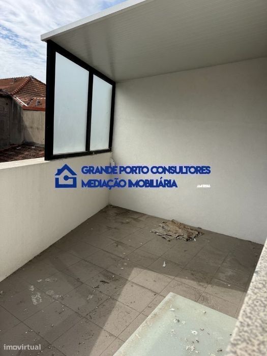 T2 Duplex  Matosinhos Sul - junto Av. Serpa Pinto