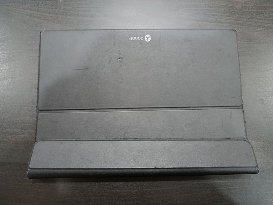 Tablet Huawei MediaPad T3 , com capa e teclado