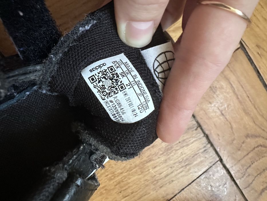 Кросівки adidas дитячі