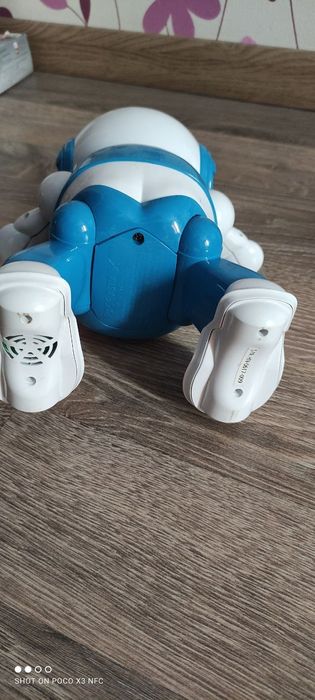 Детская игрушка робот