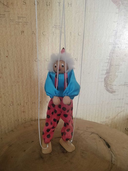 stara marionetka, nr 8.