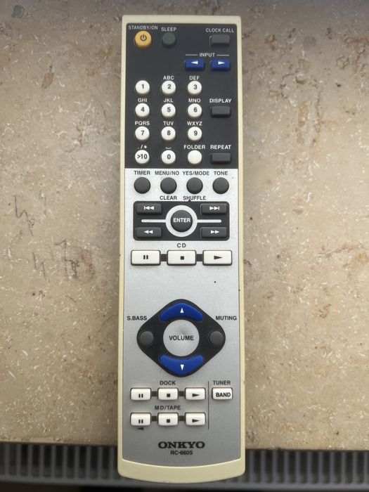 Elegancka wieża ONKYO CR-315