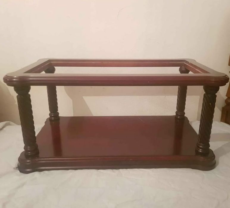 Estrutura Mesa de Centro Antiga em Madeira falta a Pedra