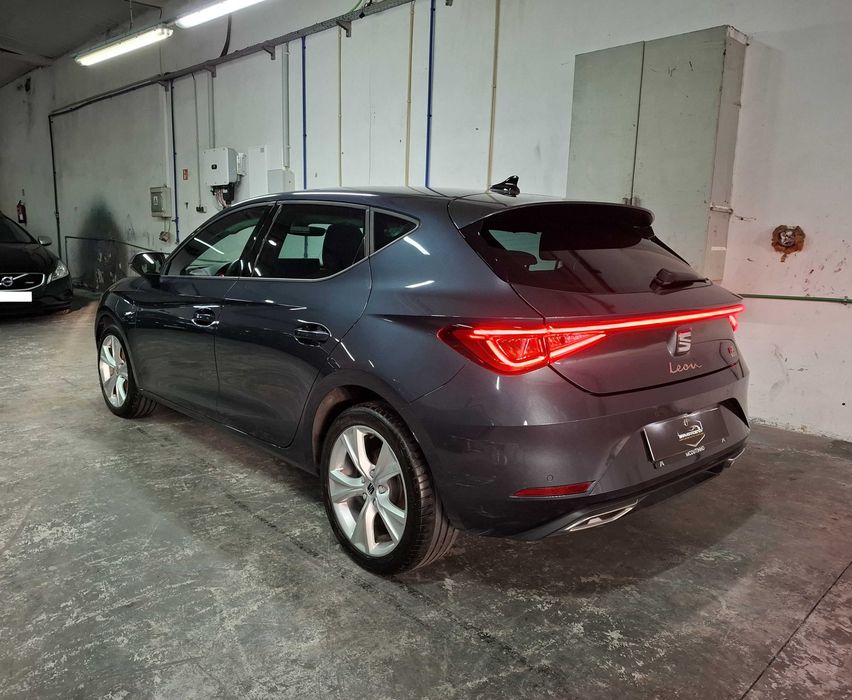 SEAT Leon 1.5 TSI e-Hybrid Plug-In FR DSG (204CV) Apenas 37 Mil kms Nacional de 2025 COM IVA DEUTIVEL INCLUIDO (LER DESCRIÇAO)