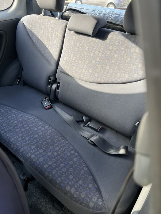 Toyota Yaris 1.0 a gasolina