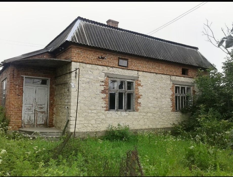 Особняк на затишній ділянці в Рогатині