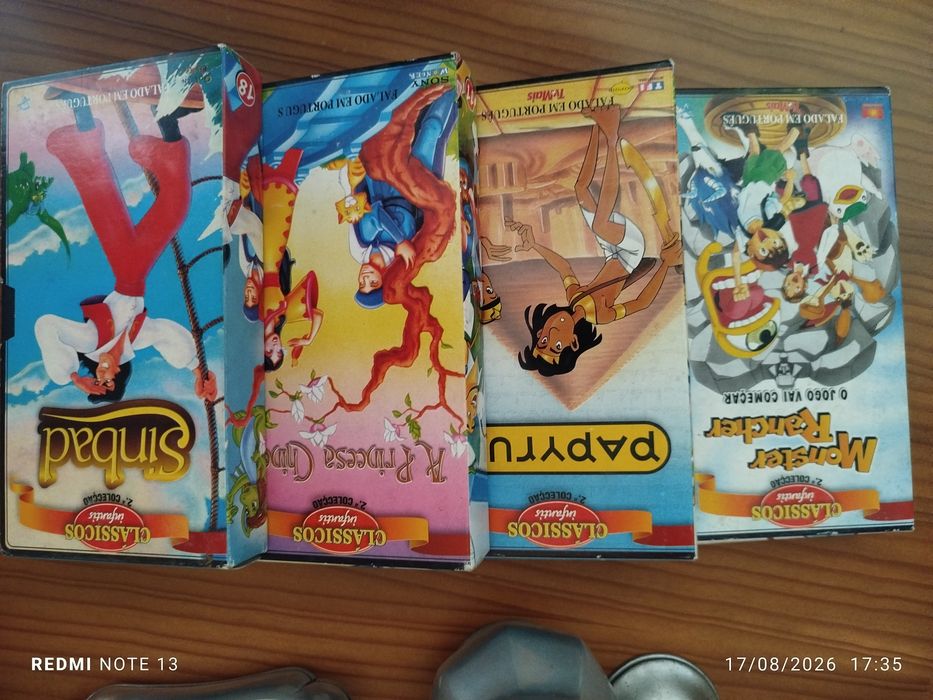 VHS Clássicos Infantis, falado em português