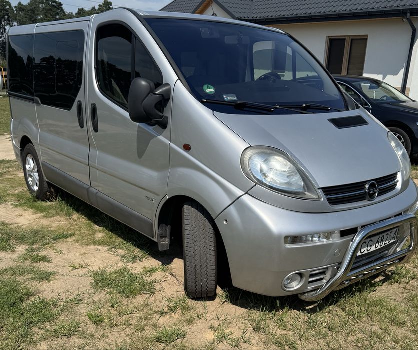 Vivaro 2.5 CDTI stan bdb