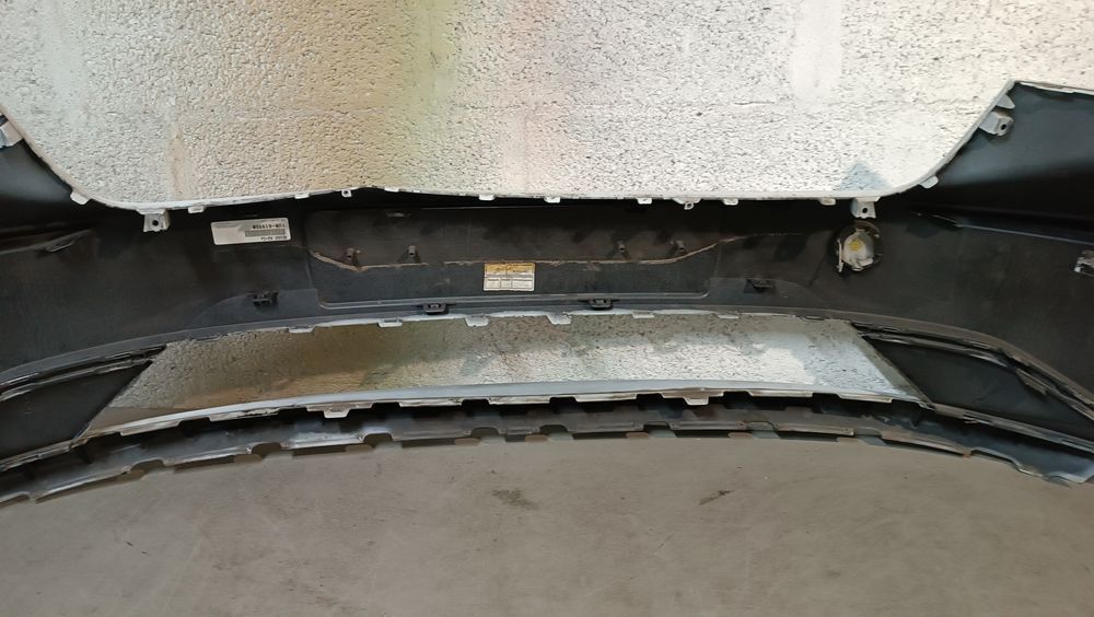 Vendo parachoque de frente scoda enyaq ano 2019/21