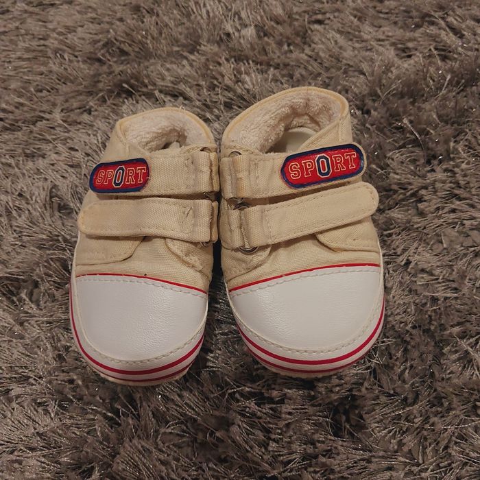 Buciki Trampki niechodki na 3-6 miesięcy