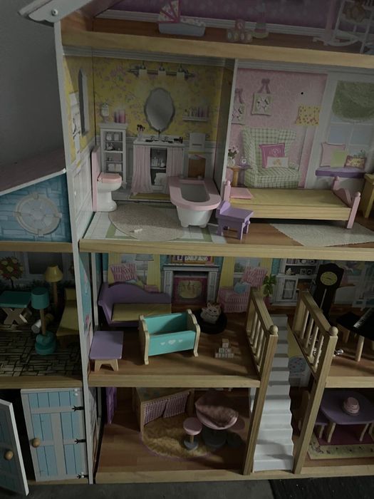 Vendo Casa de Bonecas