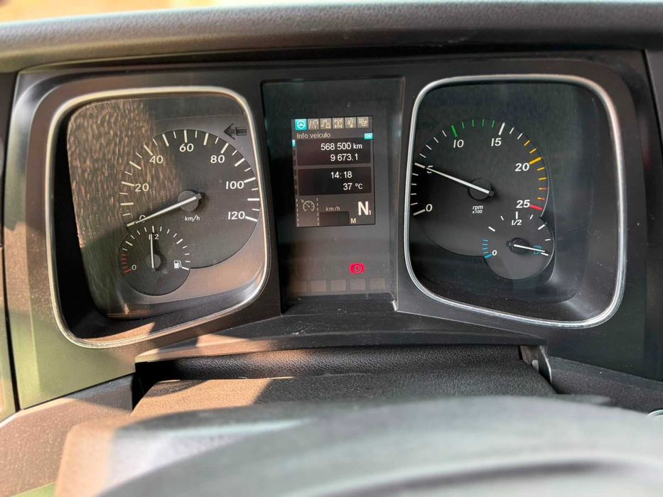 Mercedes Benz Actros 1851