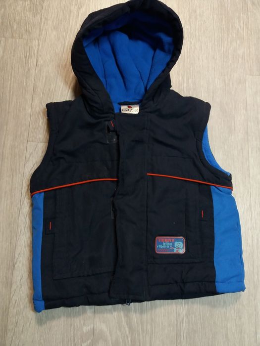 Жилетка на мальчика