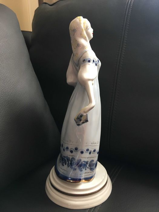 Статуетка фігура порцелянова фарфор Танець Берізка. Чудово.