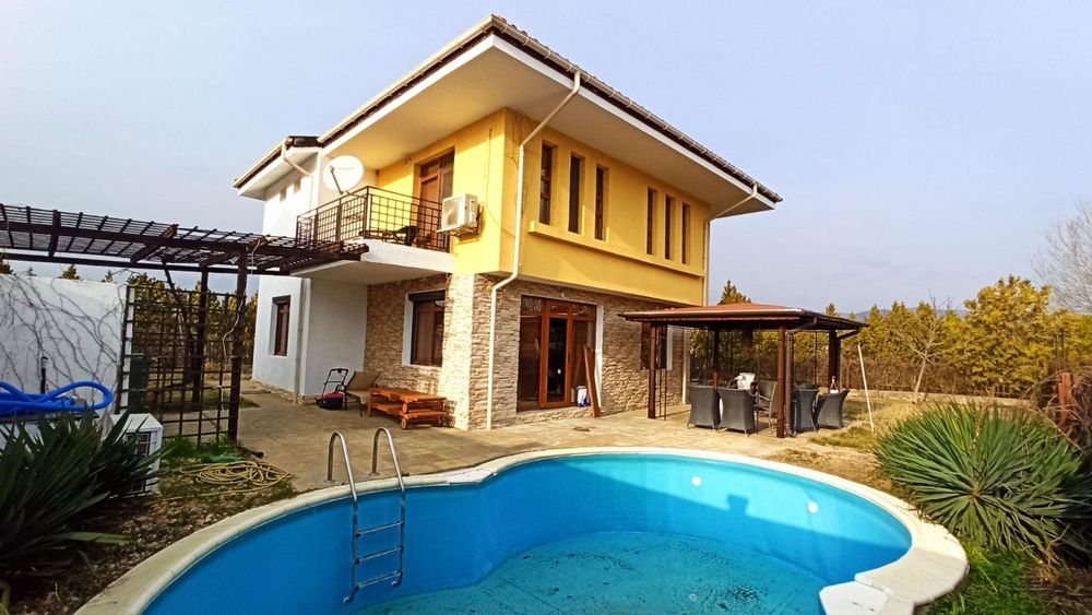 Болгарія. Продаю новия будинок із басейном. 13 км до моря Слинчев Бряг