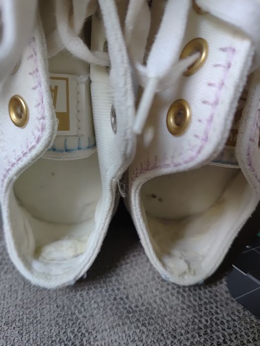 Białe converse na podeszwie all star chuck taylor ox lift