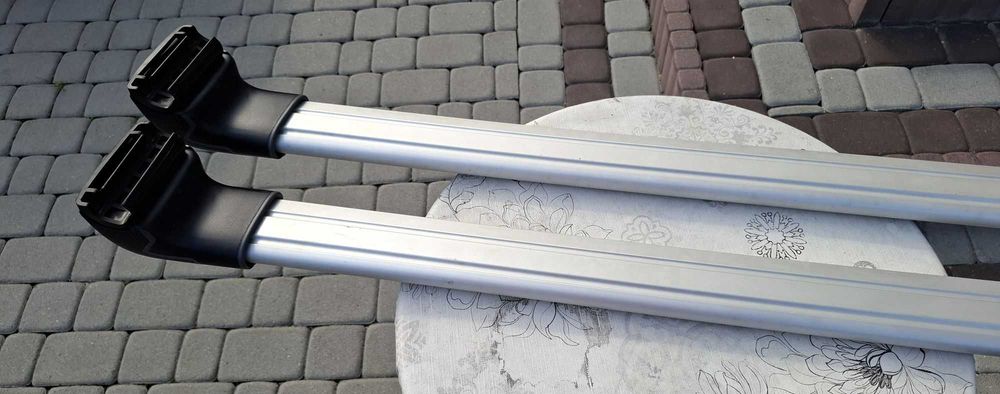 Thule Bagażnik Dachowy Rowerowy BMW X1 E84 Belki Poprzeczki Na Relingi