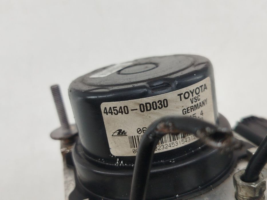Bomba de abs - toyota yaris (_p13_) | 10 -