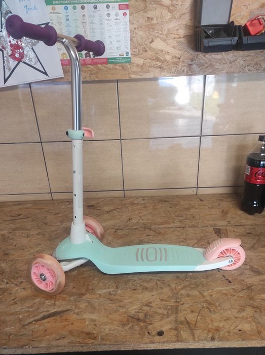 Hulajnoga trójkołowa decathlon oxelo 500 b1 świecące kółka