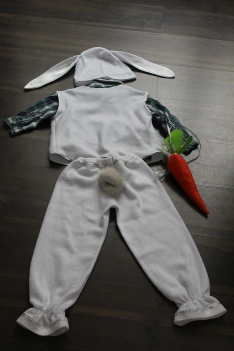 Прокат костюма зайця