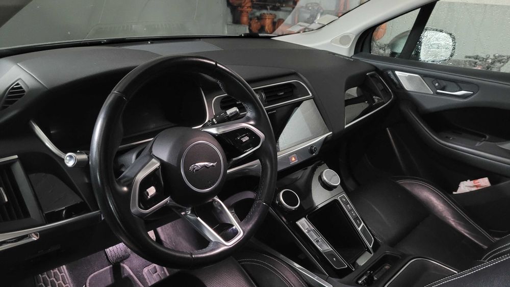 Jaguar I-Pace SE