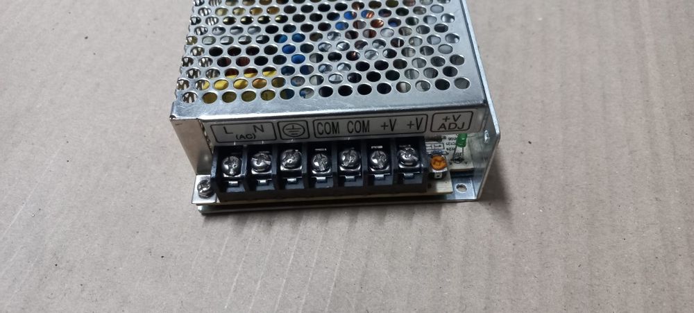 Fonte de alimentação AC/DC