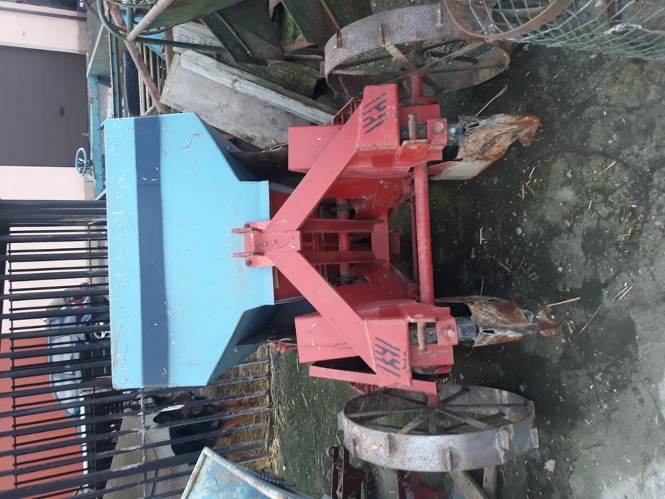 Продам сівалки косарки грабарки плуги саджалки та інше