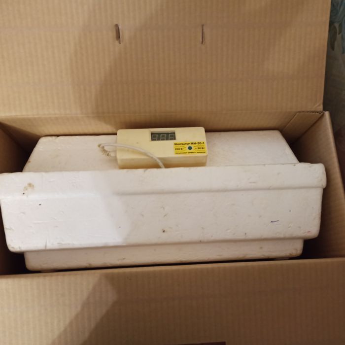 Инкубатор , мини инкубатор