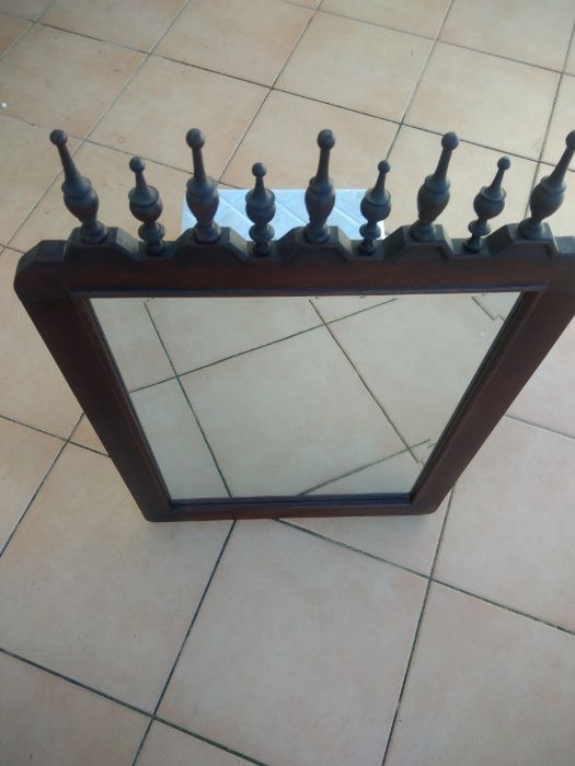 2 cadeiras + um espelho vintage