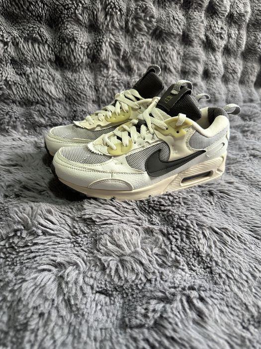 Кросівки Nike Air Max 90 2 Futura - Стан як Нові!