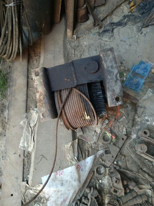 Лебідка  червячна з тросом